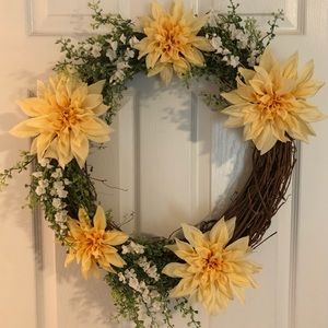 Yellow star dahlia grapevine wreath
